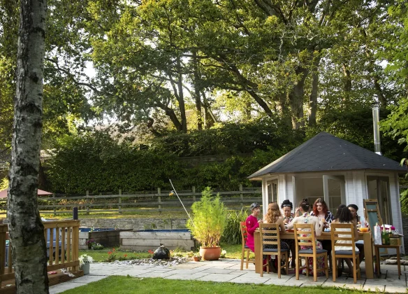 Как организовать праздник или свадьбу в гостевом доме