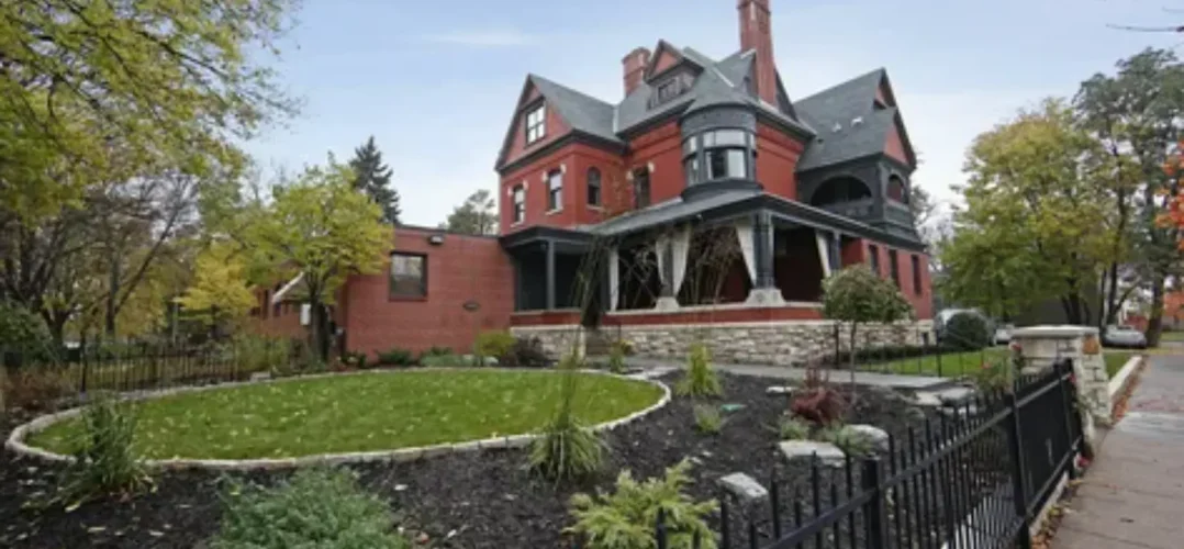 Как выбрать гостевой дом с парковкой