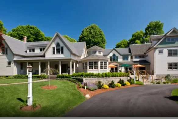 Какие гостевые дома лучше подходят для больших компаний