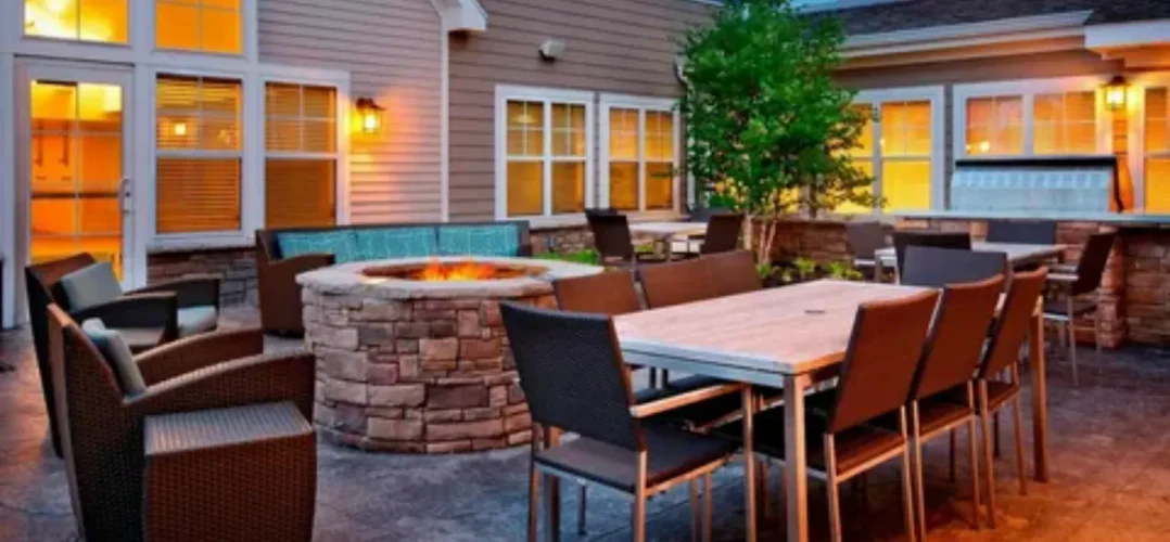 Подборка гостевых домов с бассейном в регионах России