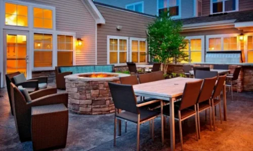 Подборка гостевых домов с бассейном в регионах России