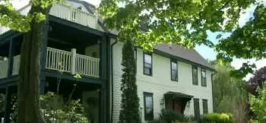 Подборка гостевых домов в центре маленьких городков